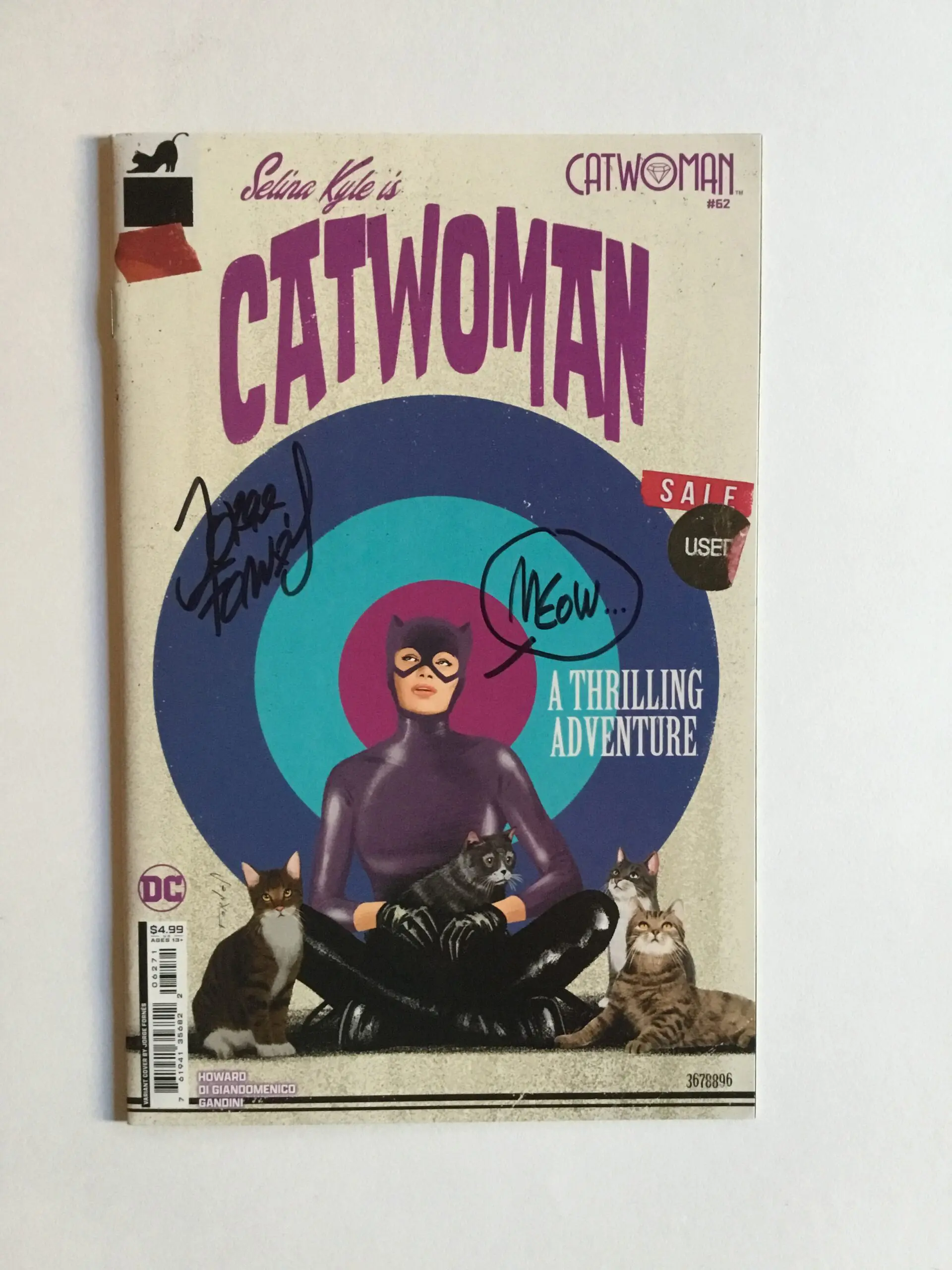 Catwoman #62 (Jorge Fornes Variant)